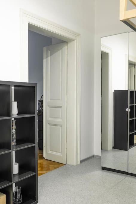 Prince Matyas Apartment Praha Eksteriør bilde