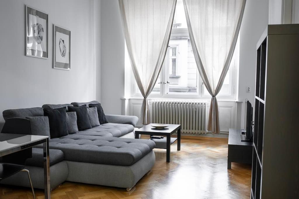Prince Matyas Apartment Praha Eksteriør bilde